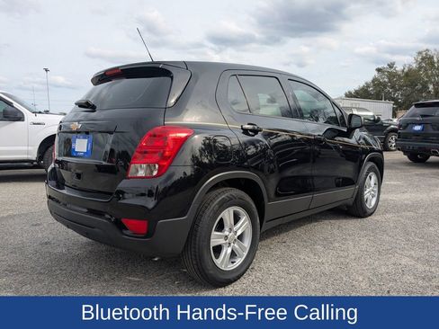 Used 2020 Chevrolet Trax LS image 4