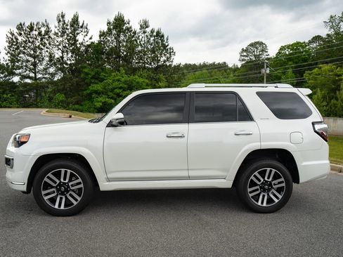 Used 2023 Toyota 4Runner Limited AWD/4WD image 5