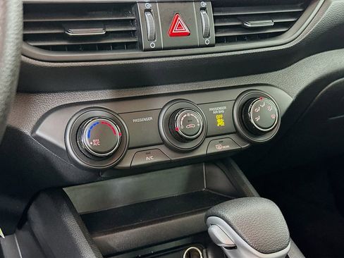 Used 2023 Kia Forte LXS image 21