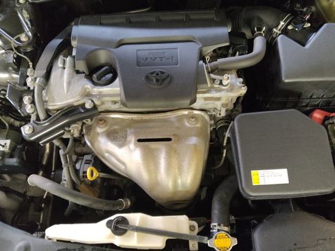 Used 2016 Toyota Camry XLE FWD image 30