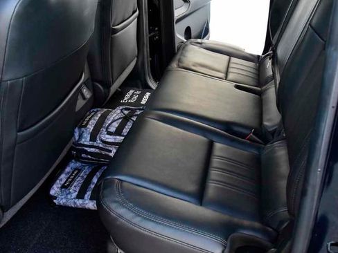 Used 2022 Nissan Frontier PRO-4X w/ Pro-4X Premium Package image 15