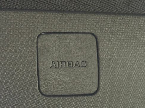 Used 2024 Chevrolet Traverse RS w/ LPO, Floor Liner Package FWD image 30