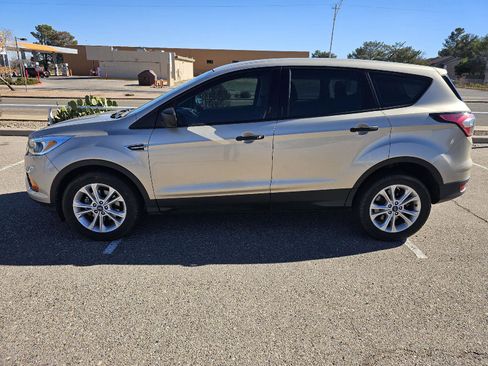 Used 2017 Ford Escape S image 2