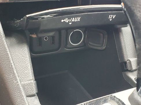 Used 2022 Buick Encore Preferred w/ Safety Package image 25