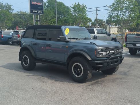 Used 2024 Ford Bronco Badlands AWD/4WD image 8