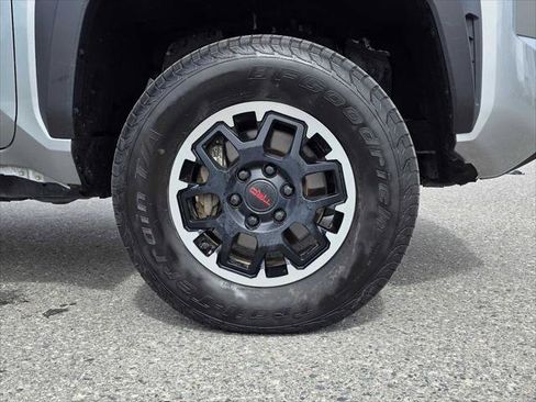 Used 2024 Toyota Tacoma TRD Off-Road AWD/4WD image 9