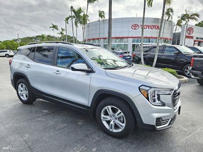 Used 2022 GMC Terrain SLE w/ Driver Convenience Package