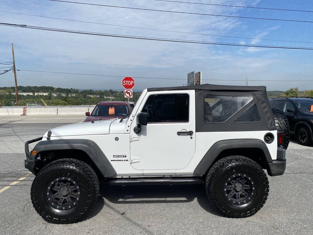 Used 2016 Jeep Wrangler Sport w/ Quick Order Package 24S AWD/4WD image 8
