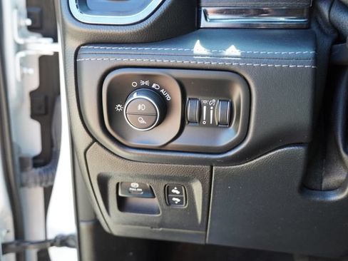 Used 2022 RAM 1500 Limited w/ Off Road Group AWD/4WD image 21