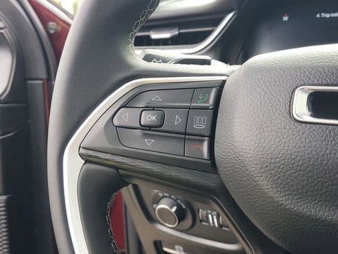 Used 2024 Jeep Grand Cherokee Laredo X AWD/4WD image 25