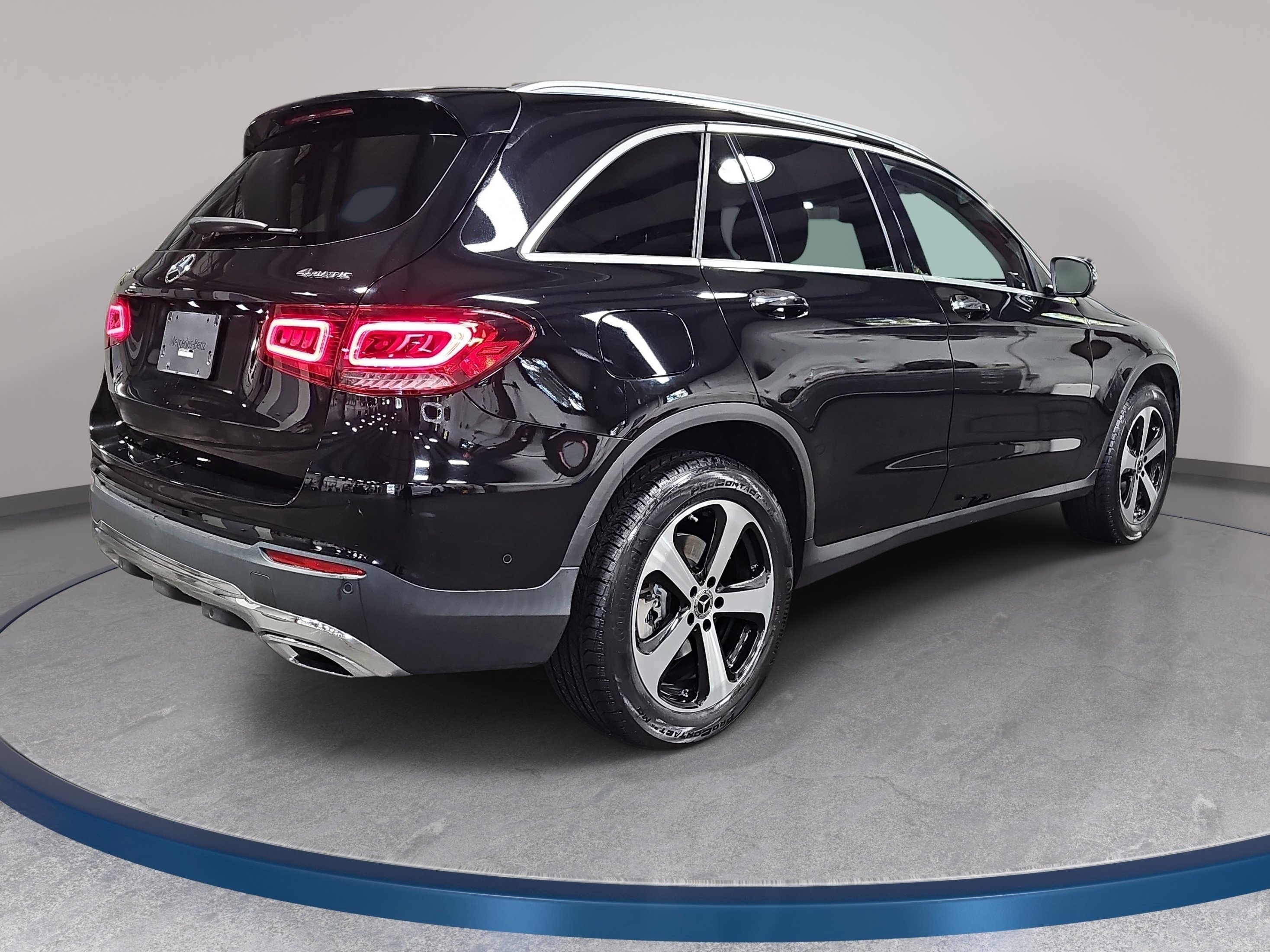 Used 2021 Mercedes-Benz GLC 300 4MATIC image 6