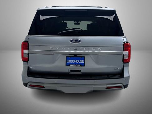 Used 2024 Ford Expedition Max XLT image 6