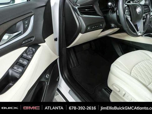 Used 2024 Buick Enclave Avenir w/ Avenir Technology Package FWD image 8