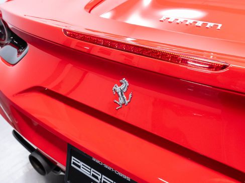 Used 2018 Ferrari 488 Spider RWD image 58