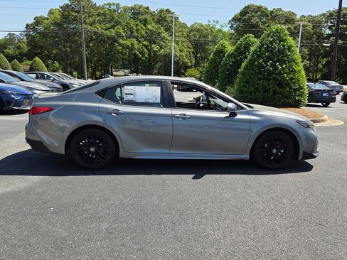 New 2026 Toyota Camry SE FWD image 13