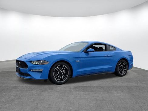 Used 2022 Ford Mustang GT Premium w/ Equipment Group 401A RWD image 7