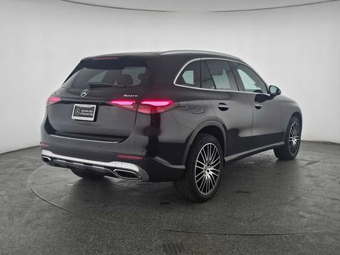 Used 2026 Mercedes-Benz GLC 300 4MATIC image 3
