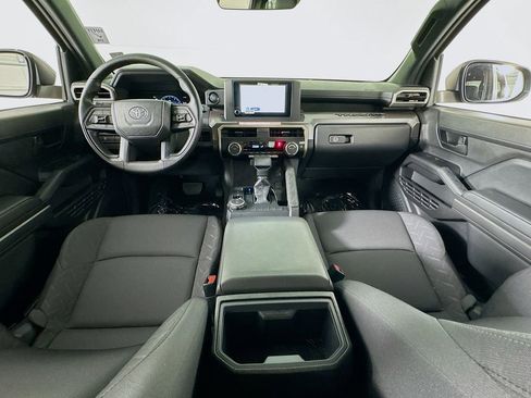 Used 2025 Toyota Tacoma SR5 image 27