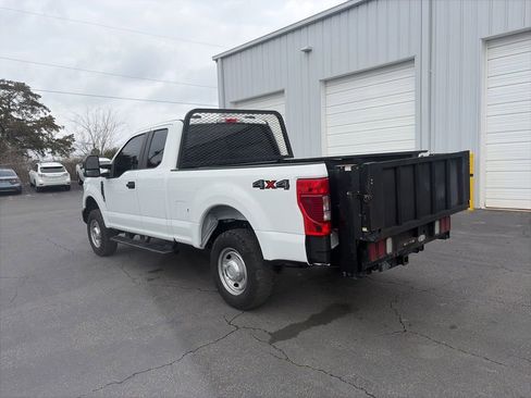 Used 2022 Ford F250 XL w/ Power Equipment Group image 5