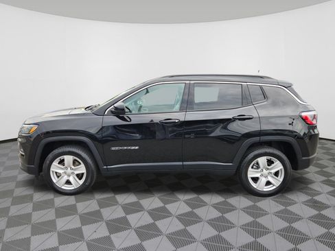 Used 2022 Jeep Compass Latitude AWD/4WD image 5
