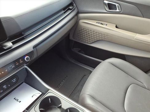 New 2026 Kia Carnival EX image 26