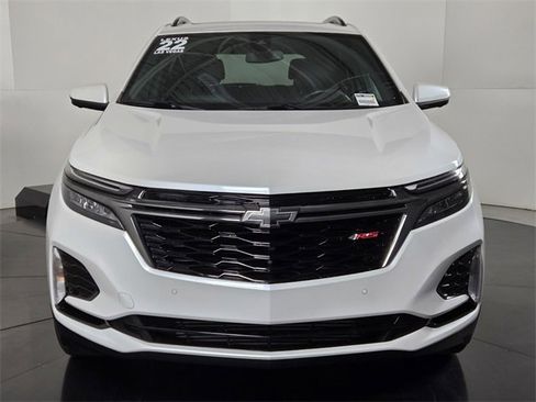 Used 2022 Chevrolet Equinox RS w/ RS Leather Package image 8