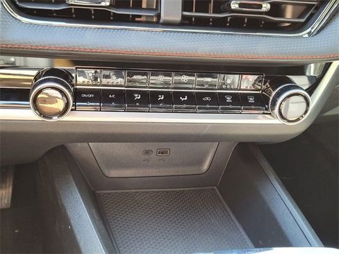 New 2026 Chevrolet Equinox RS w/ Convenience Package III image 18