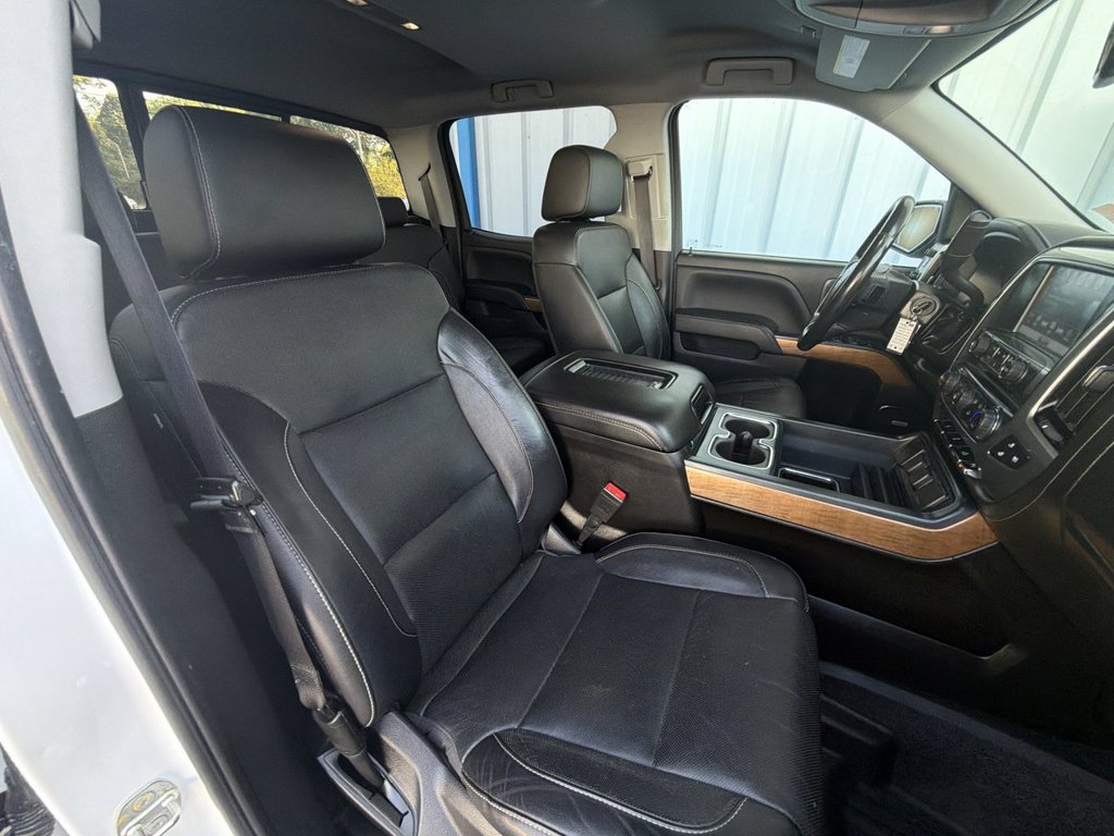 Used 2018 Chevrolet Silverado 1500 LTZ w/ Sport Package AWD/4WD image 28