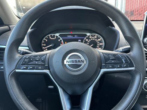 Certified 2022 Nissan Altima 2.5 SV image 22