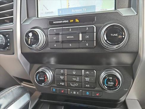 Used 2020 Ford F150 Platinum image 17