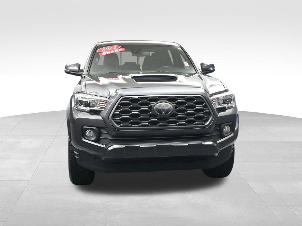Used 2021 Toyota Tacoma TRD Sport w/ Technology Package RWD image 8