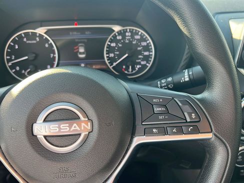 Used 2024 Nissan Sentra SV image 22