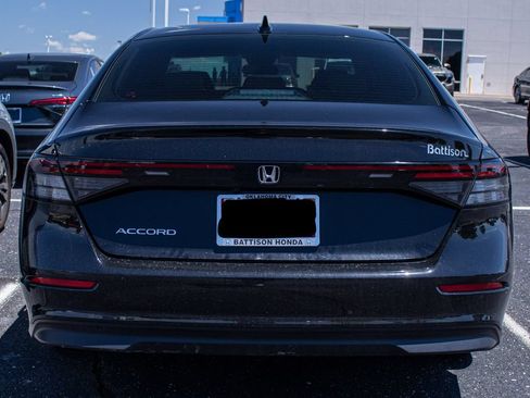 Used 2025 Honda Accord LX image 5