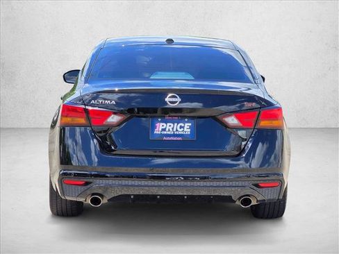 Used 2023 Nissan Altima 2.5 SR FWD image 6