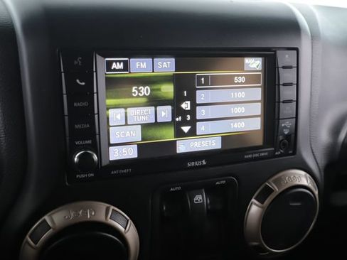 Used 2016 Jeep Wrangler Sahara AWD/4WD image 21