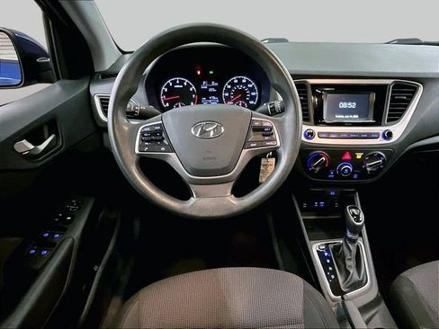 Used 2021 Hyundai Accent SE FWD image 6