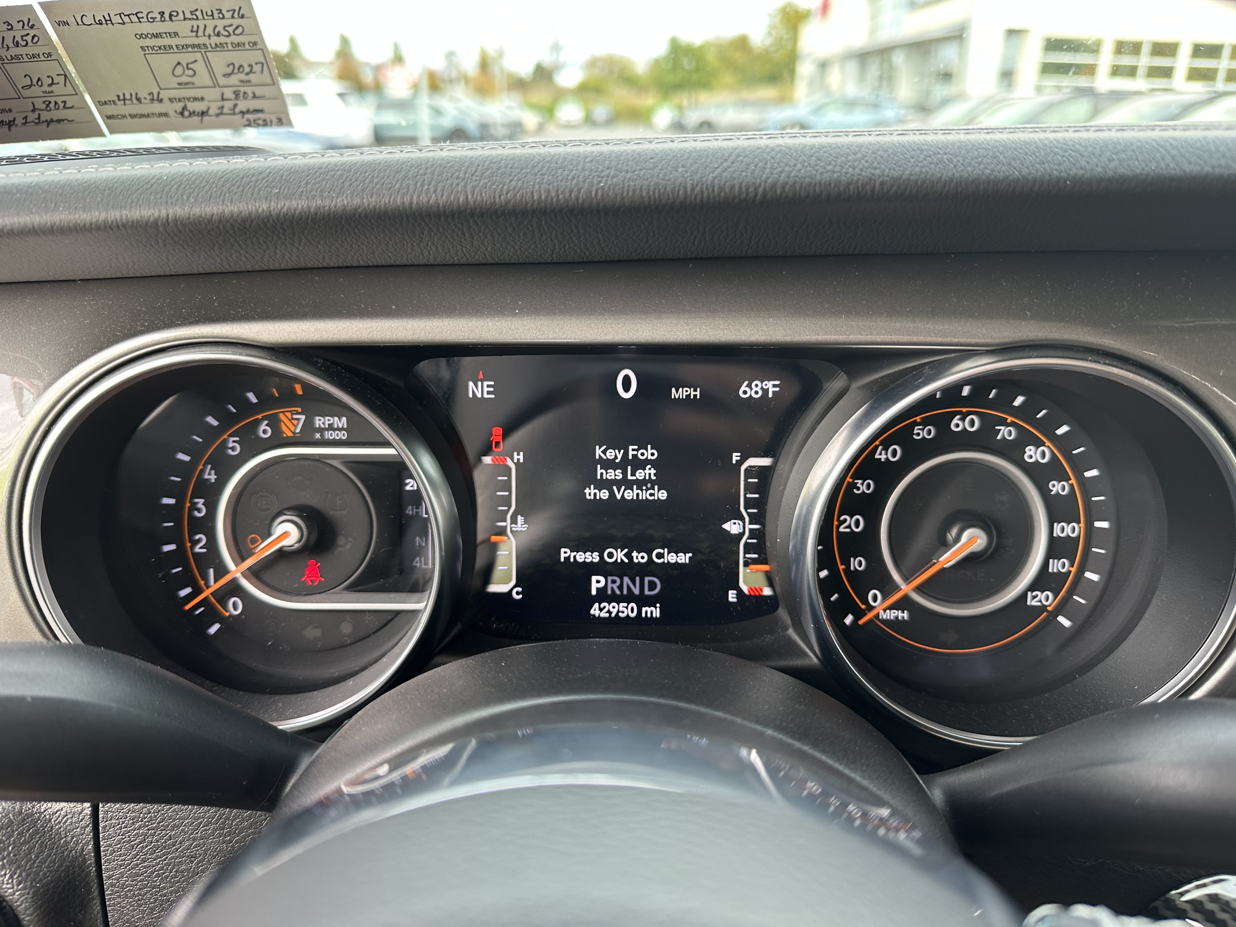Used 2023 Jeep Gladiator Overland AWD/4WD image 27