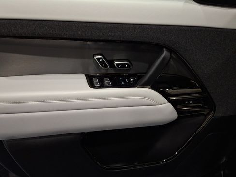 Certified 2024 Land Rover Range Rover Sport SE AWD/4WD image 11