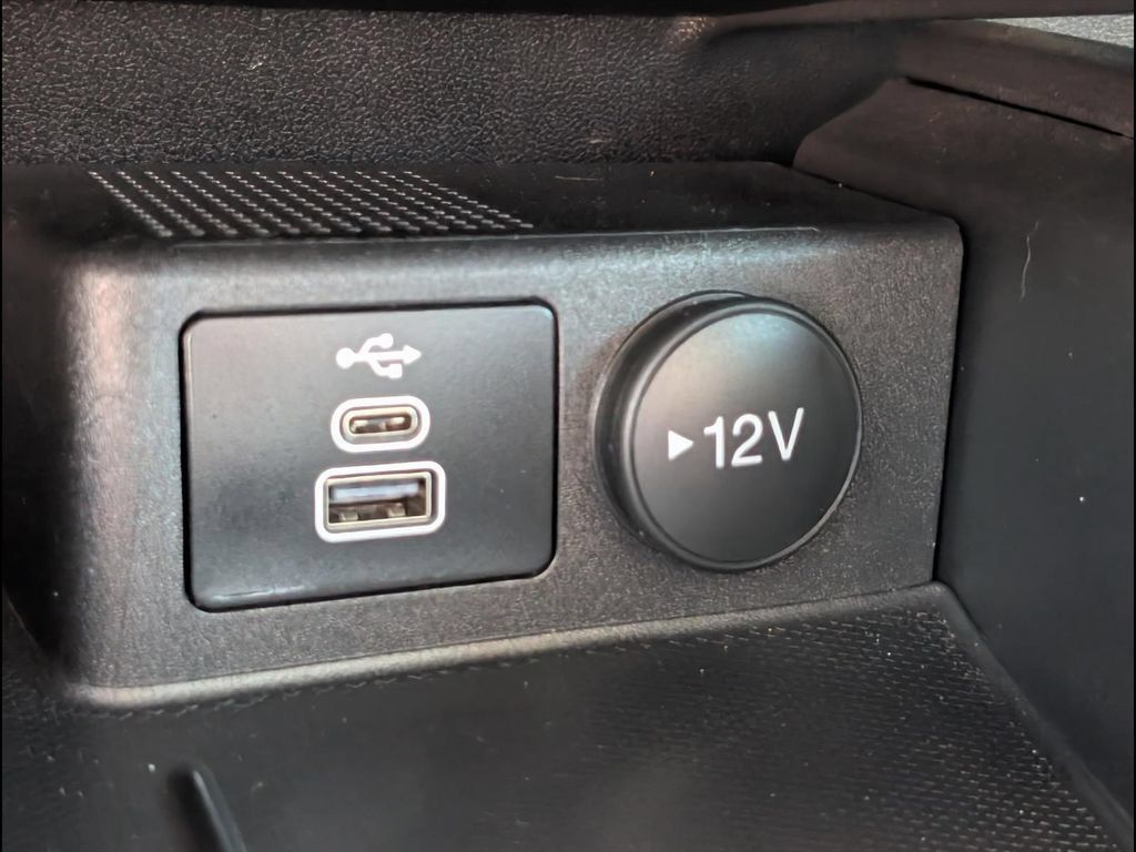 Used 2024 Ford Escape Active w/ Cold Weather Package FWD image 16