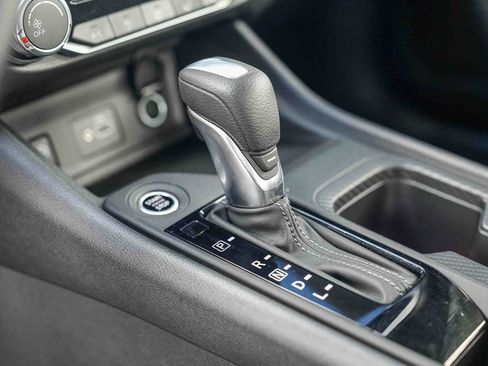 Used 2024 Nissan Sentra S image 22