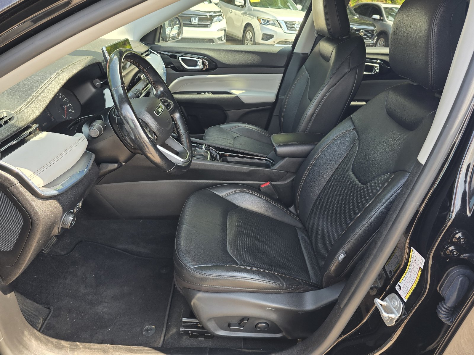Used 2022 Jeep Compass Limited AWD/4WD image 12