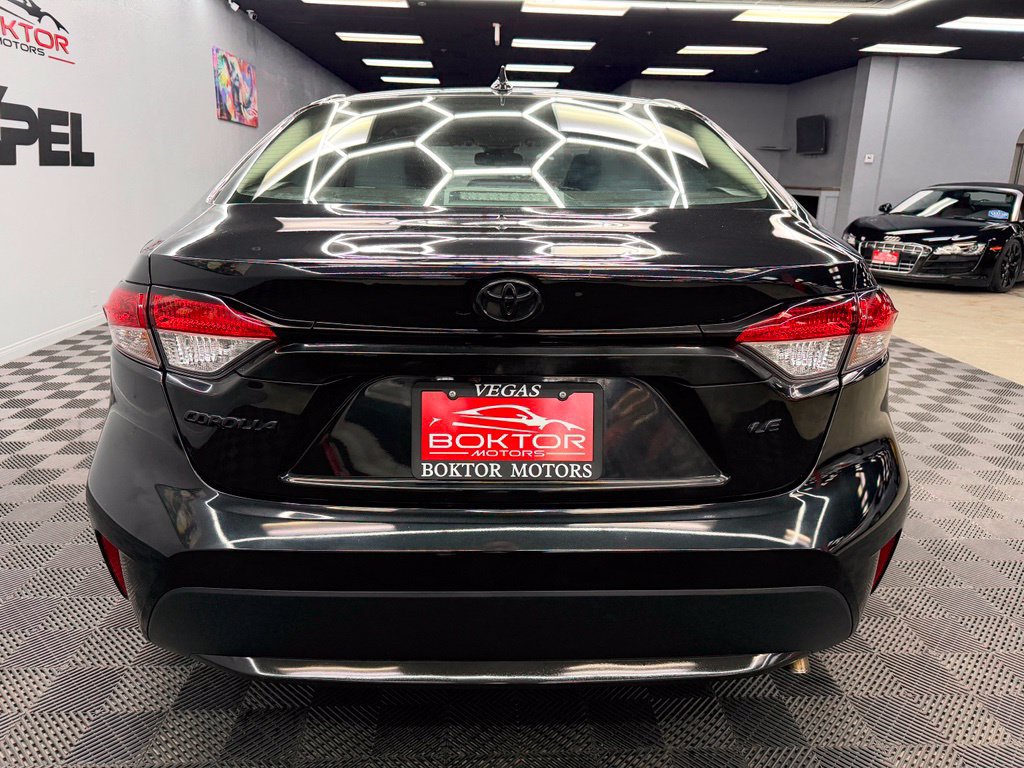 Used 2021 Toyota Corolla LE w/ Carpet Mat Package (TMS) FWD image 12