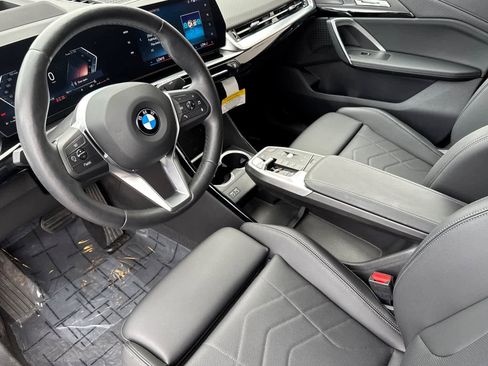 Used 2024 BMW X2 xDrive28i image 11