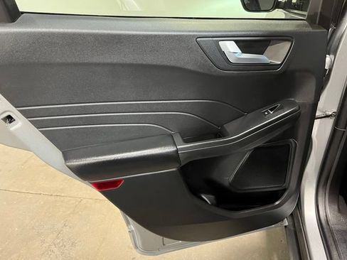 Used 2024 Ford Escape ST-Line FWD image 16