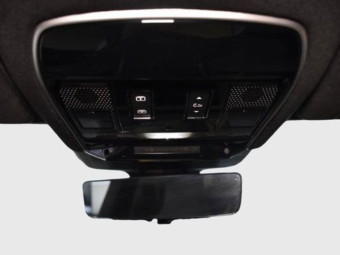 Used 2025 Land Rover Range Rover Sport SV Edition Two image 28