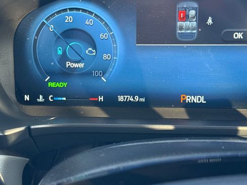 Used 2025 Ford Escape Platinum image 34