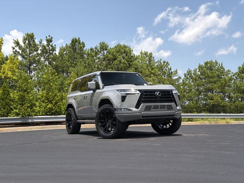 Used 2025 Lexus GX 550 w/ Accessory Package (2T) AWD/4WD image 64