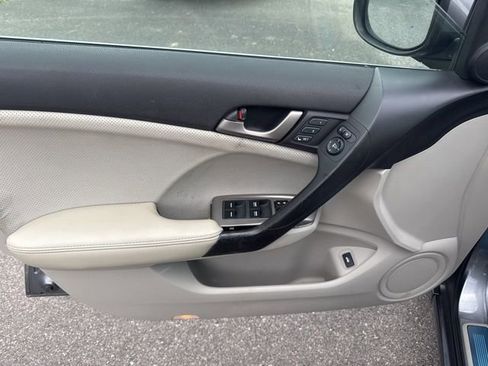 Used 2010 Acura TSX Sedan image 15