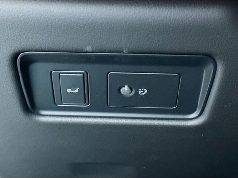 Used 2026 Jaguar F-PACE R-Dynamic S image 10