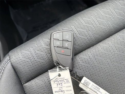 New 2026 Chevrolet Equinox LT w/ Convenience Package II image 32